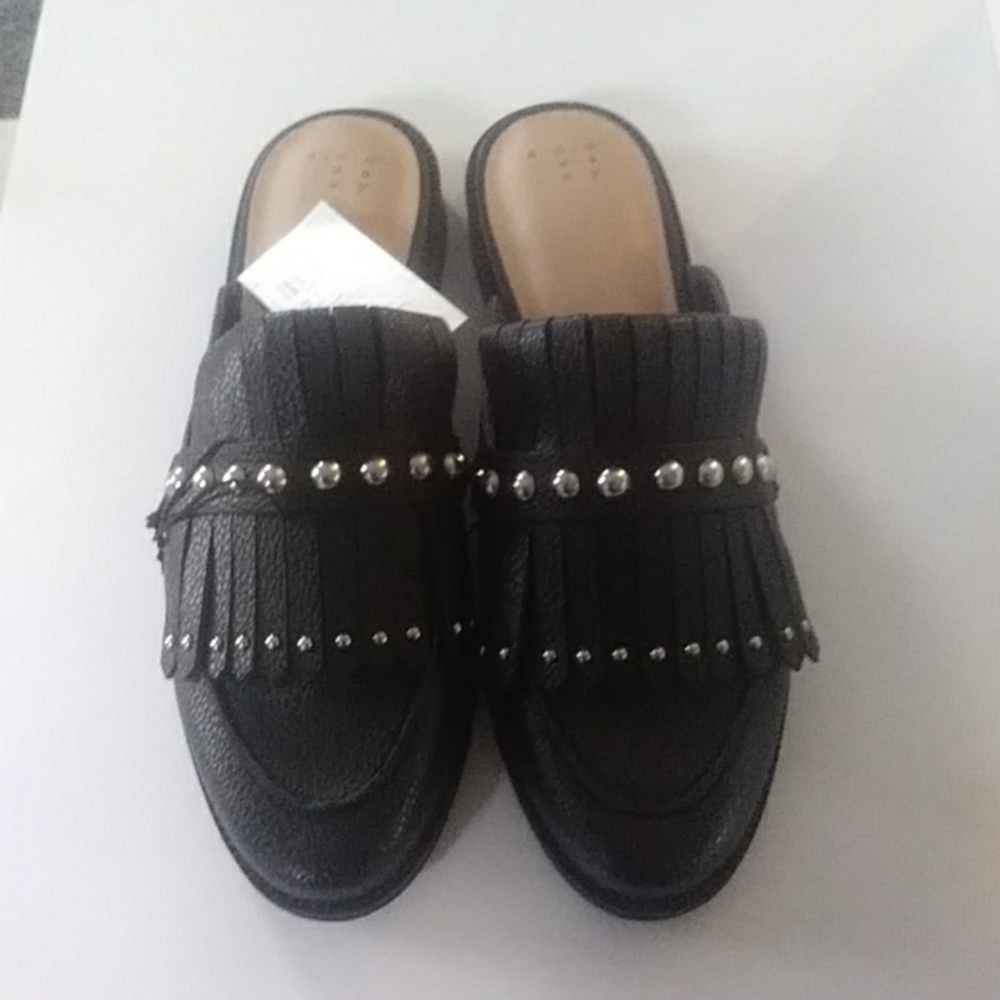 A NewDay Mules 9.5 NWT